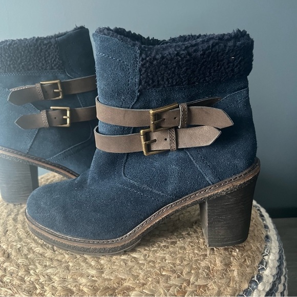 Mountain Sole Navy Suede Heeled Boots - Picture 2 of 8